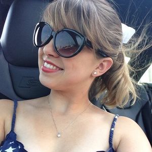 Meet your Posher, Constance